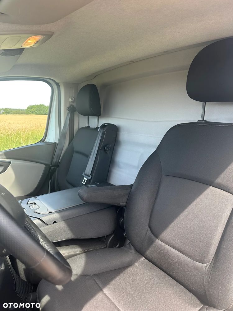 Renault TRAFIC - 26
