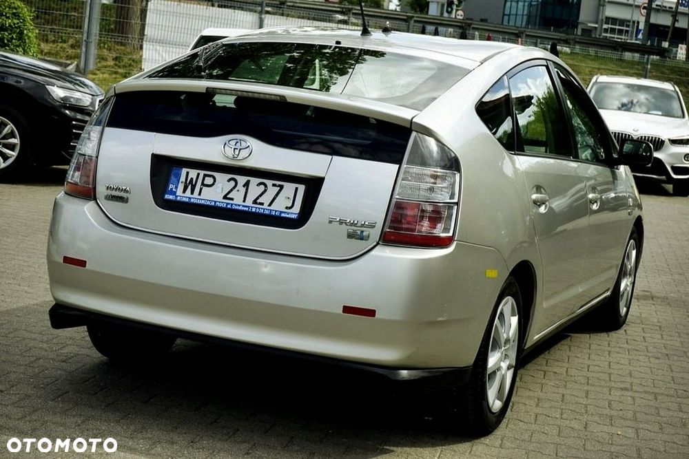 Toyota Prius - 6