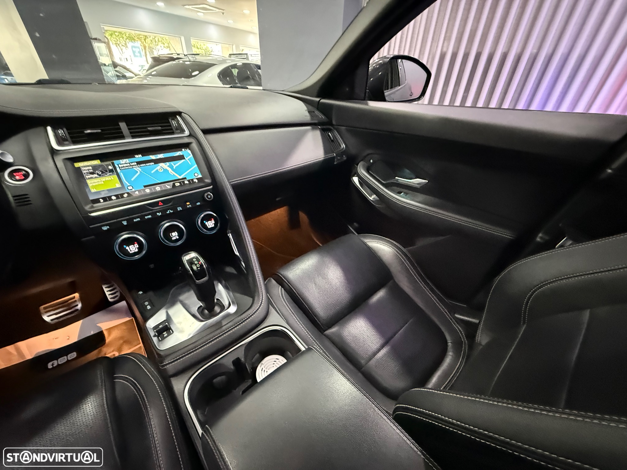 Jaguar E-Pace 2.0 i4D R-Dynamic S AWD Aut. - 26