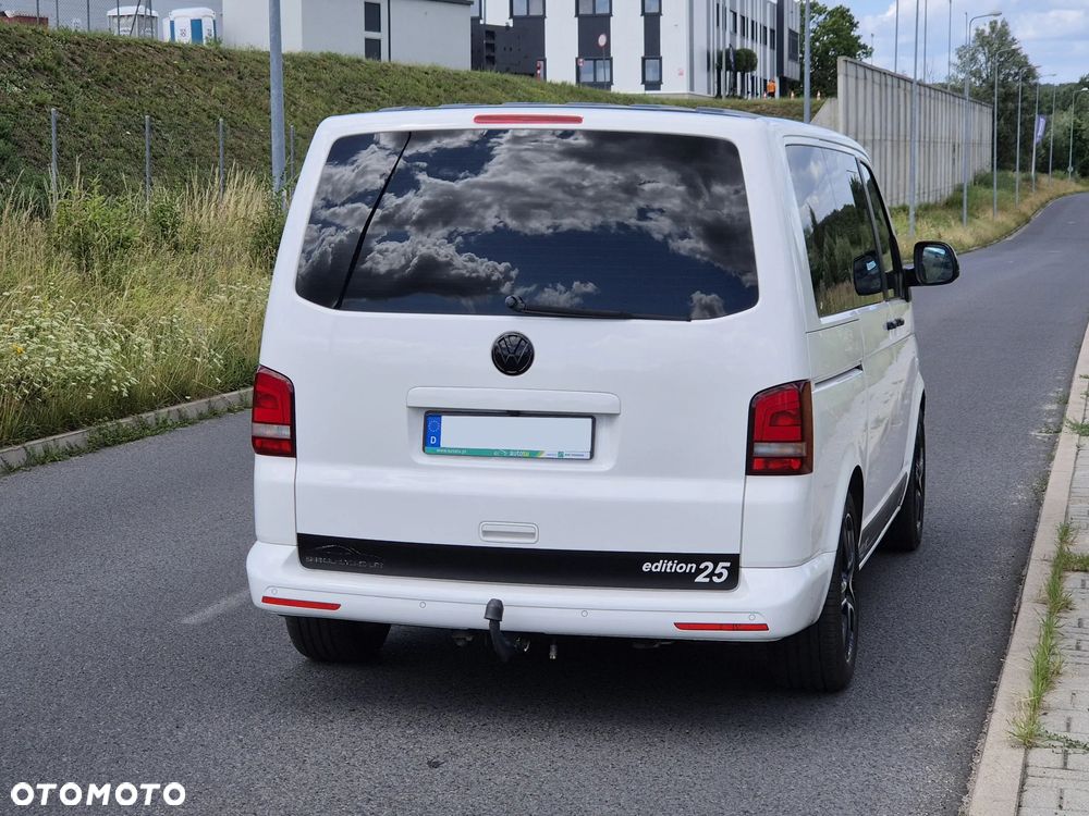 Volkswagen Multivan - 7