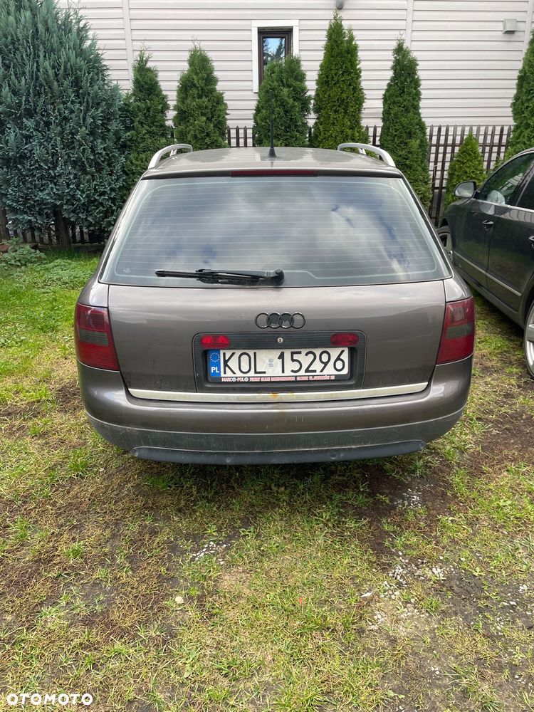 Audi A6 Avant 2.4 - 10