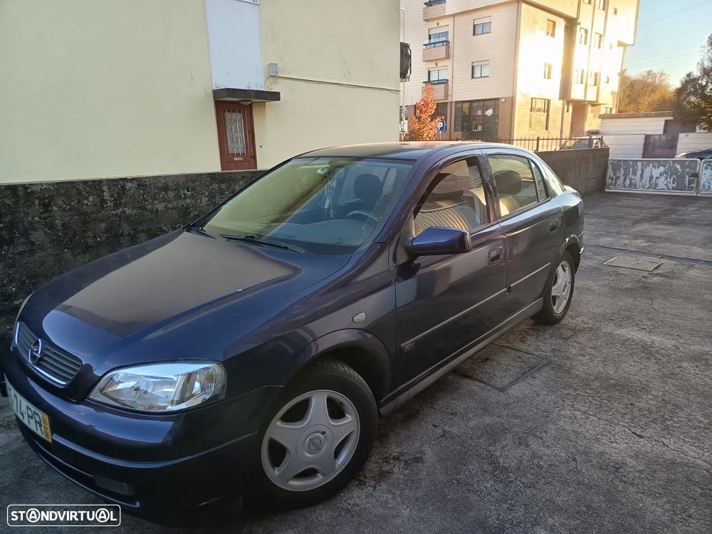 Opel Astra - 1