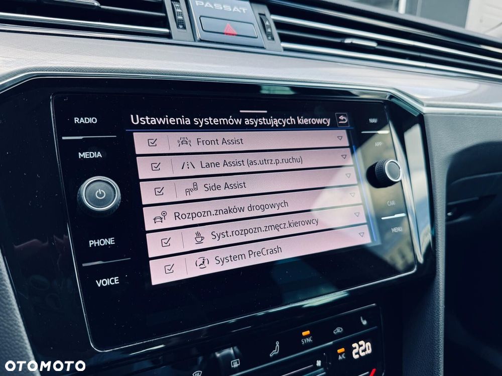 Volkswagen Passat - 28