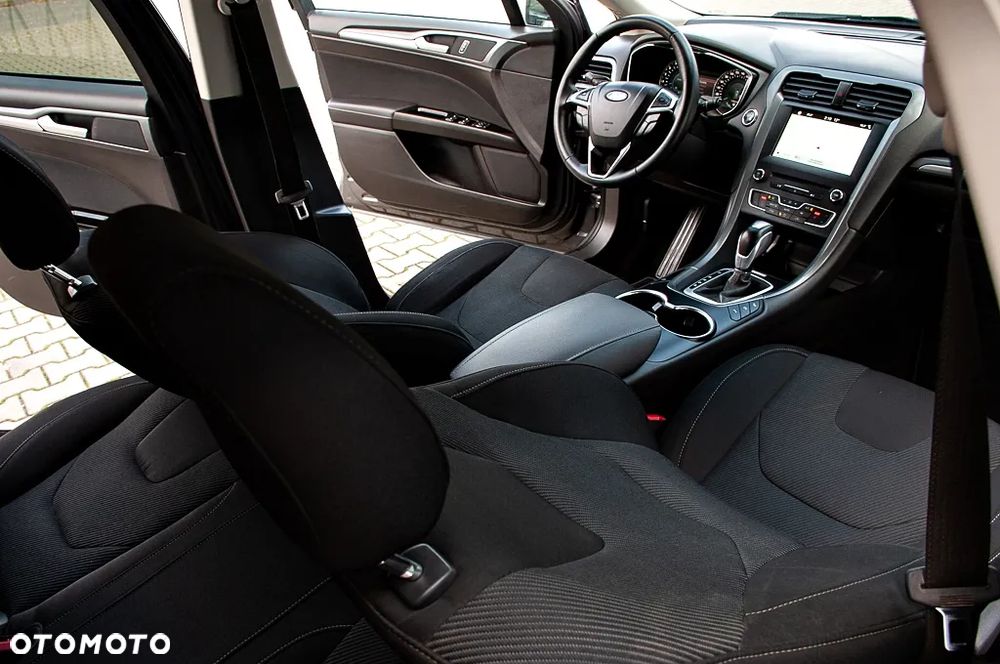 Ford Mondeo 2.0 TDCi Start-Stopp PowerShift-Aut Titanium - 34