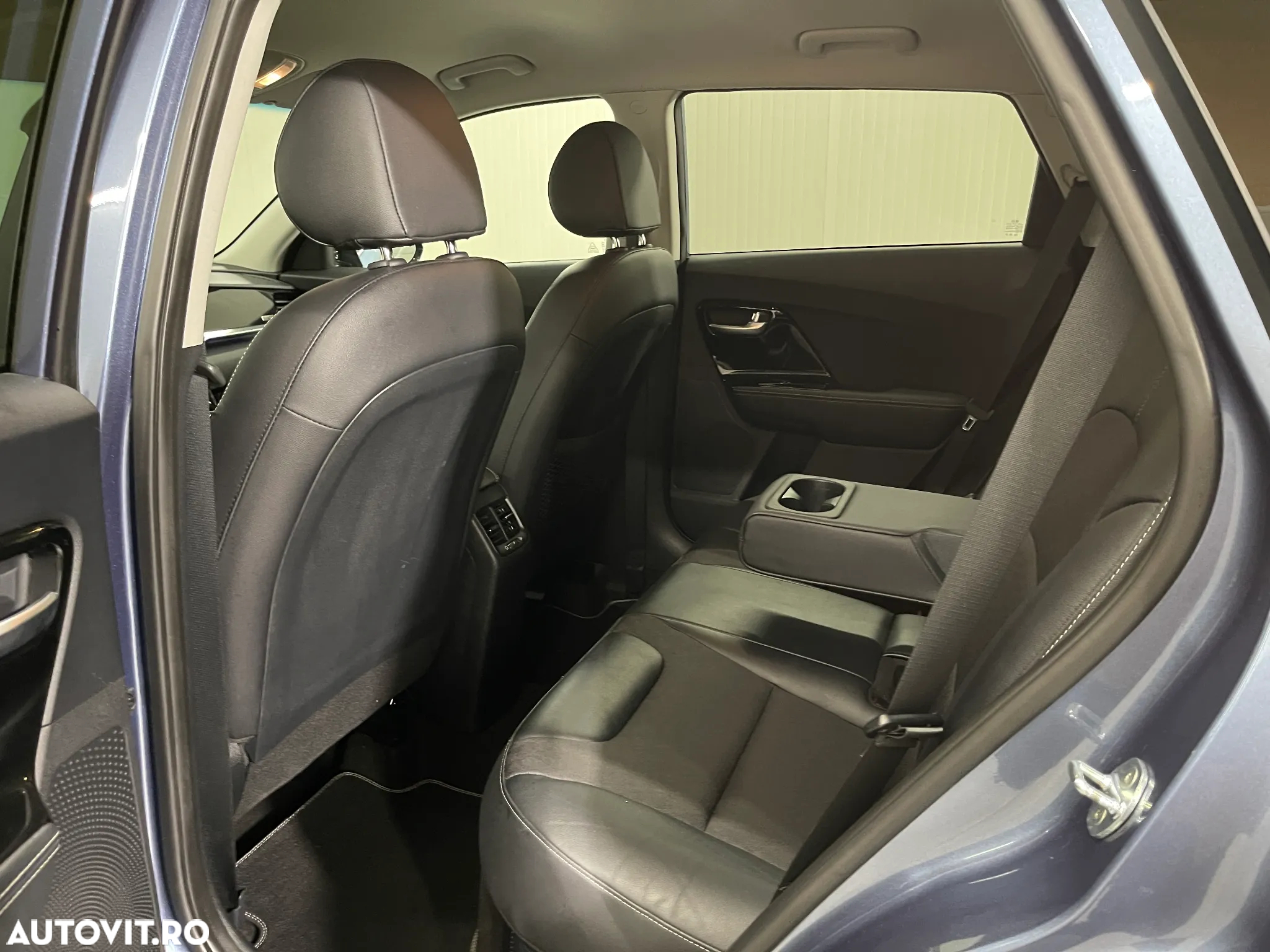Kia Niro 1.6 GDI HEV 2WD OPF Aut. Spirit - 11