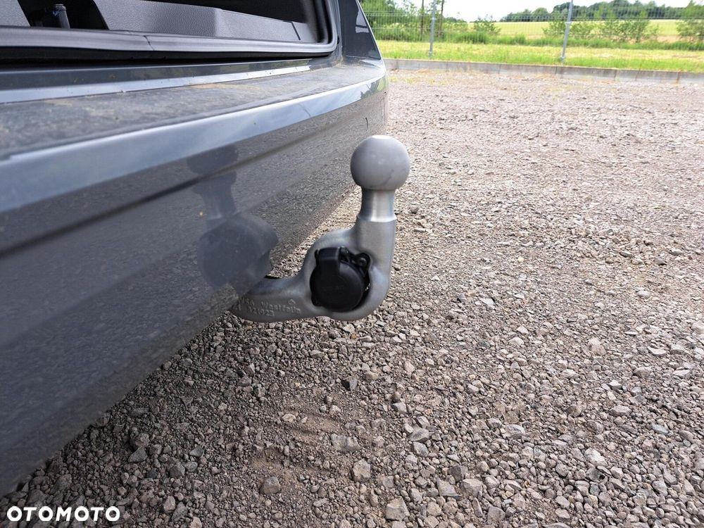 Volkswagen Multivan - 21