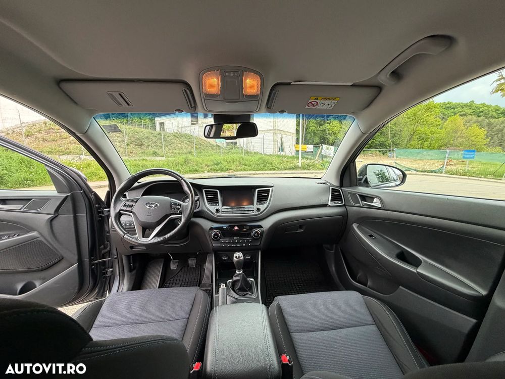Hyundai Tucson blue 1.7 CRDi 2WD Style - 16