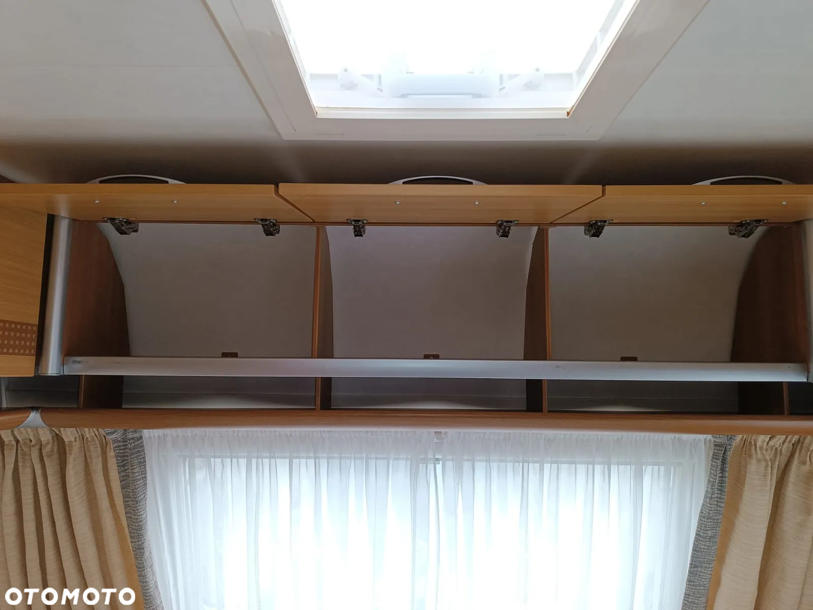Inny CARADO HYMER - 32