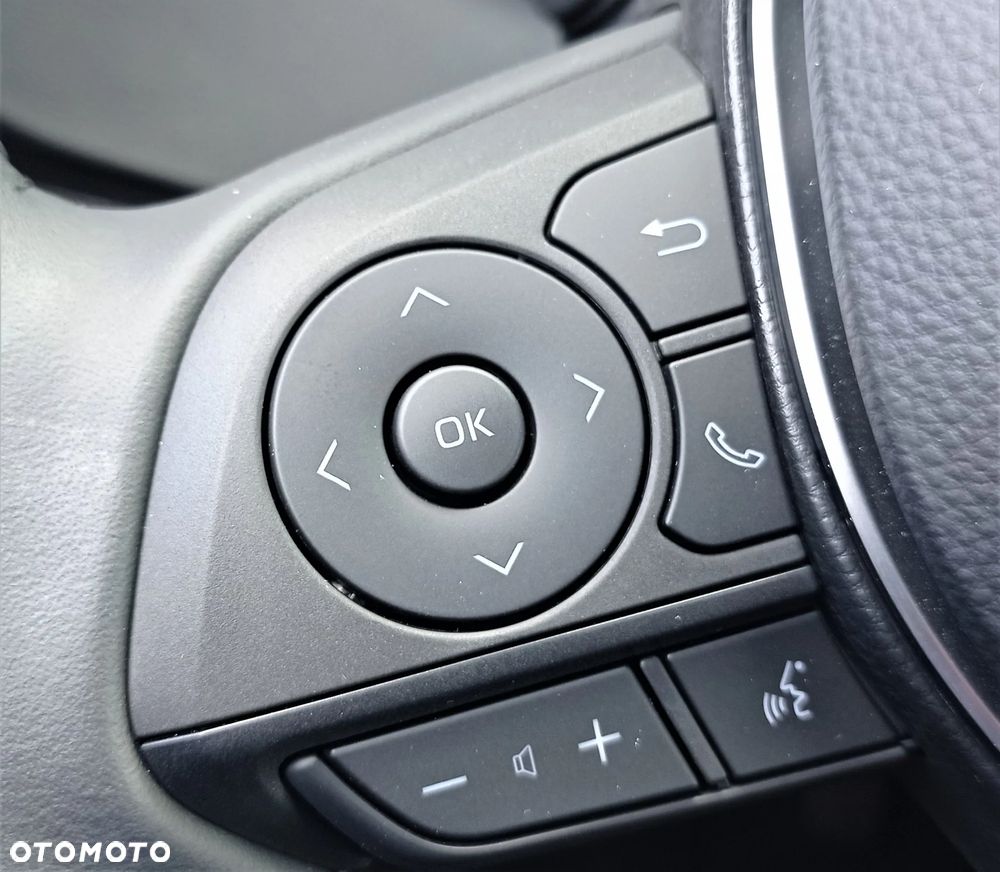 Suzuki Swace 1.8 Hybrid Premium Plus CVT - 21