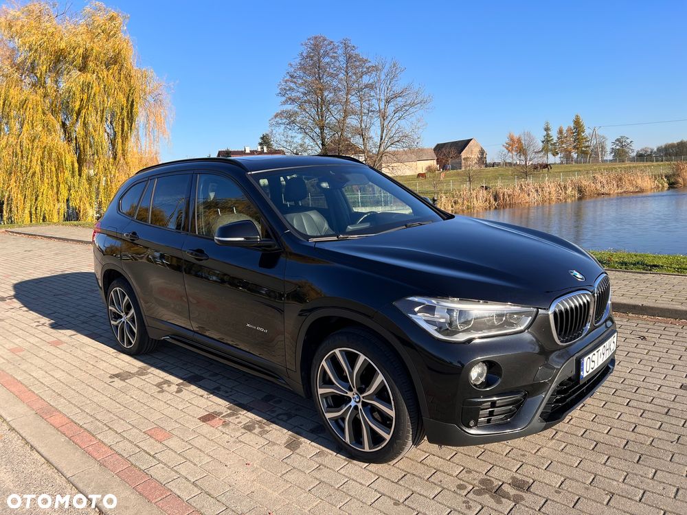BMW X1 xDrive20d Sport Line - 2
