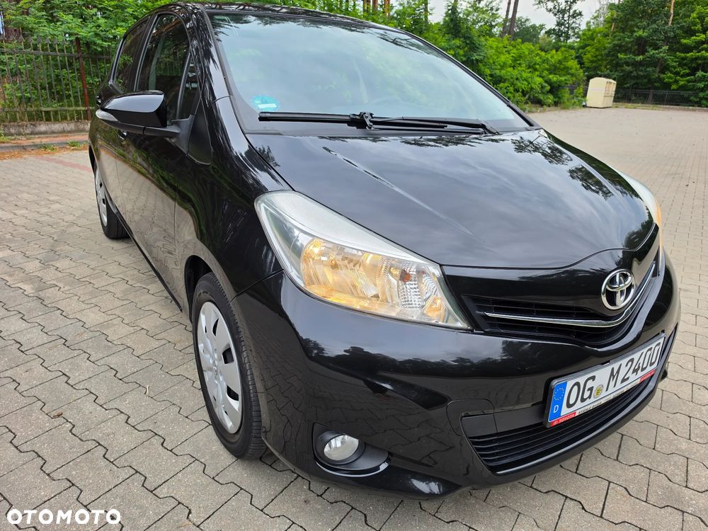 Toyota Yaris 1.33 VVT-i Club - 11