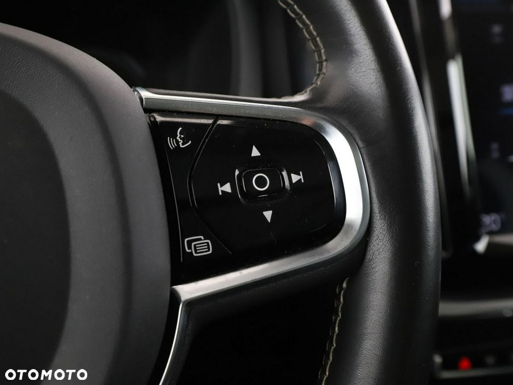 Volvo XC 60 T8 Plug-In Hybrid AWD Inscription - 33
