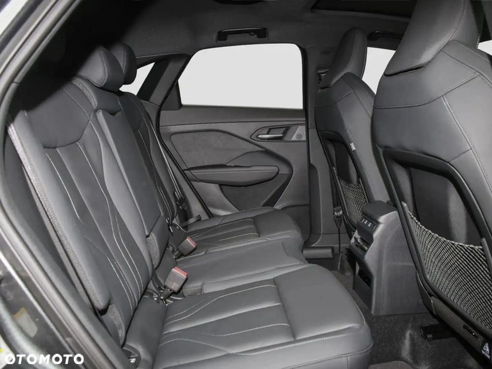 Audi Q3 Sportback - 10