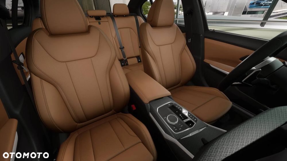 BMW Seria 3 318i M Sport - 12