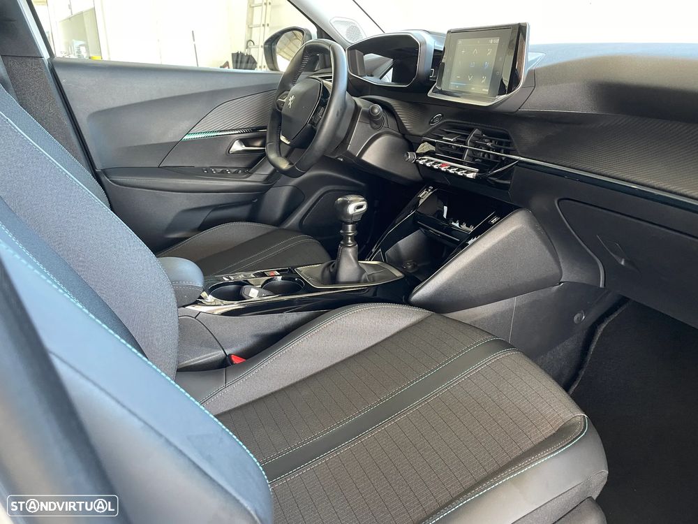Peugeot 2008 1.2 PureTech Allure Pack - 14