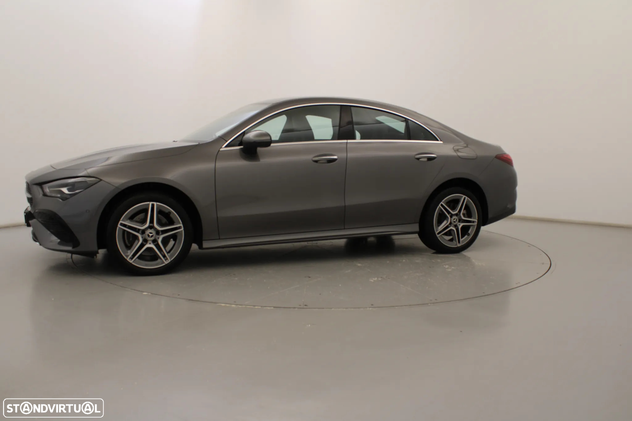 Mercedes-Benz CLA 250 e AMG Line - 13