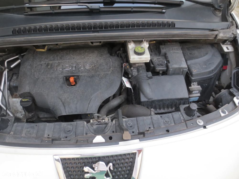 Peugeot 3008 2.0 HDi Allure - 14