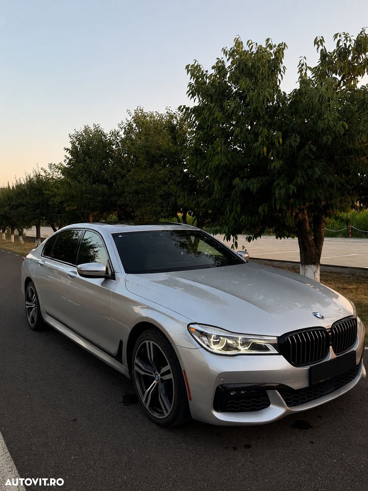 BMW Seria 7 750i xDrive Edition Exclusive - 3