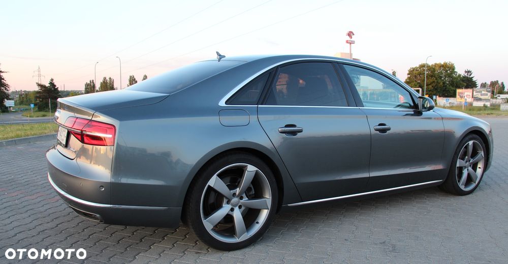 Audi A8 4.2 TDI DPF (clean diesel) quattro tiptronic - 5