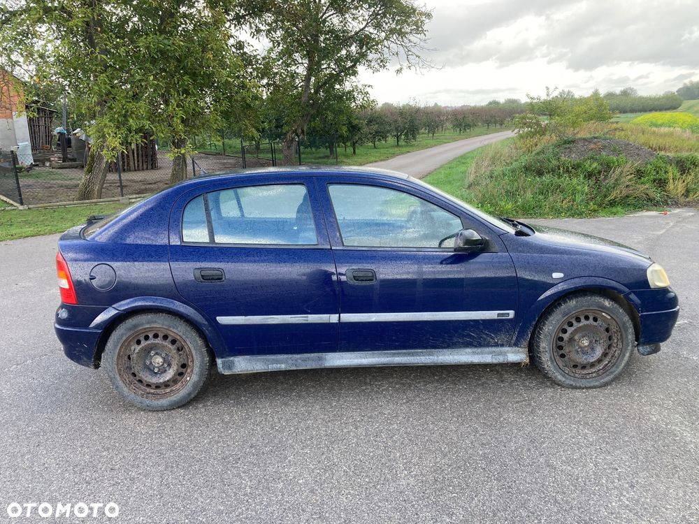 Opel Astra - 11