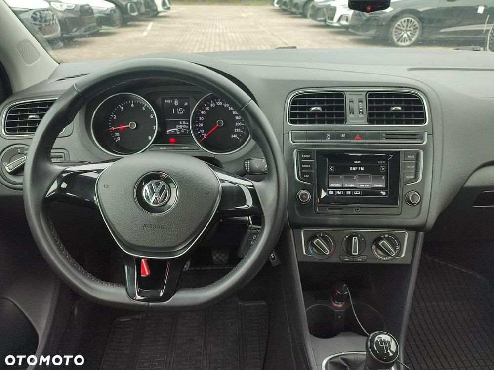 Volkswagen Polo - 15