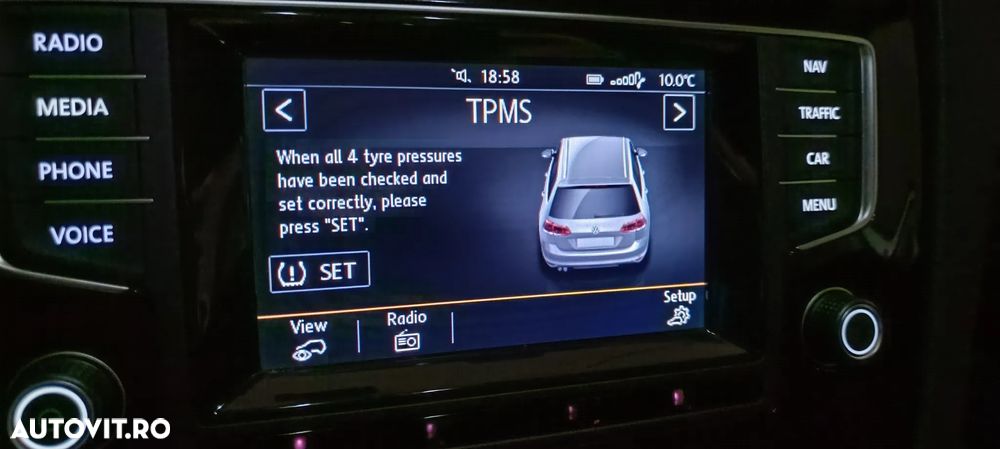 Volkswagen Golf Variant 1.6 TDI DPF Highline - 11