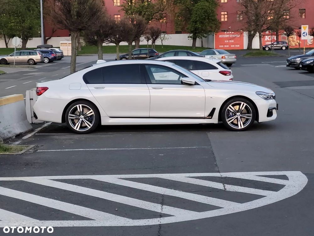 BMW Seria 7 750Li xDrive - 7