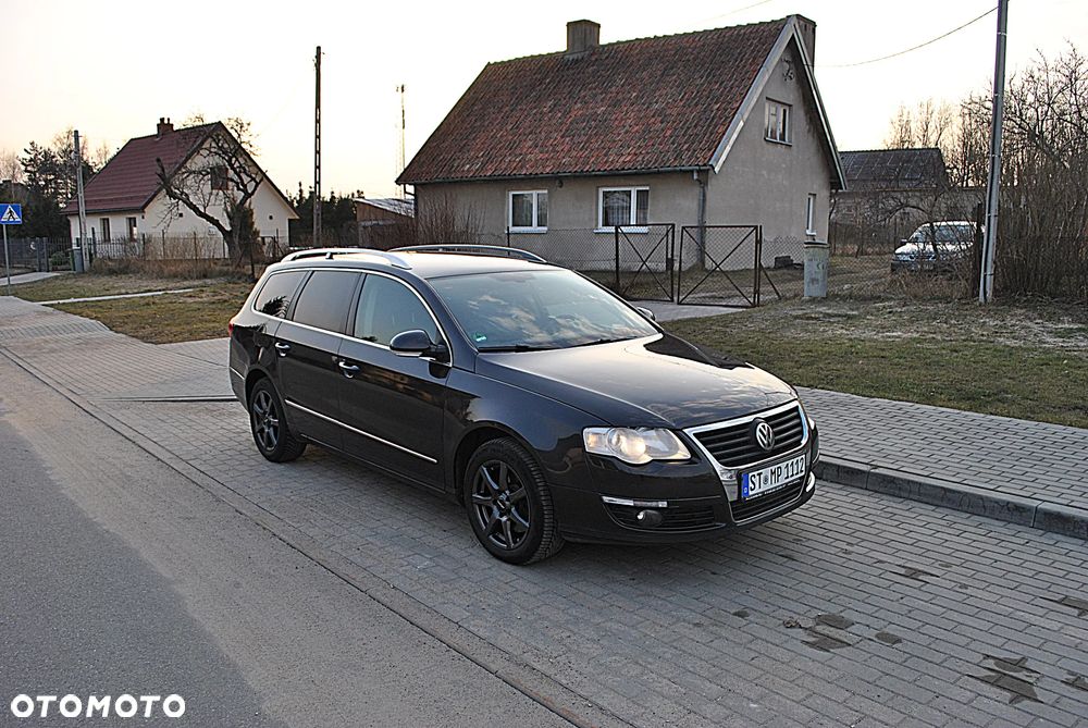 Volkswagen Passat - 2