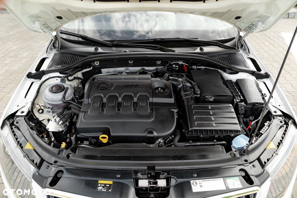 Skoda Octavia 2.0 TDI (Green tec) 4x4 DSG RS - 41