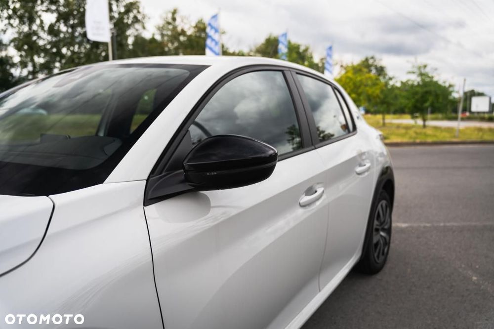 Peugeot 208 - 10