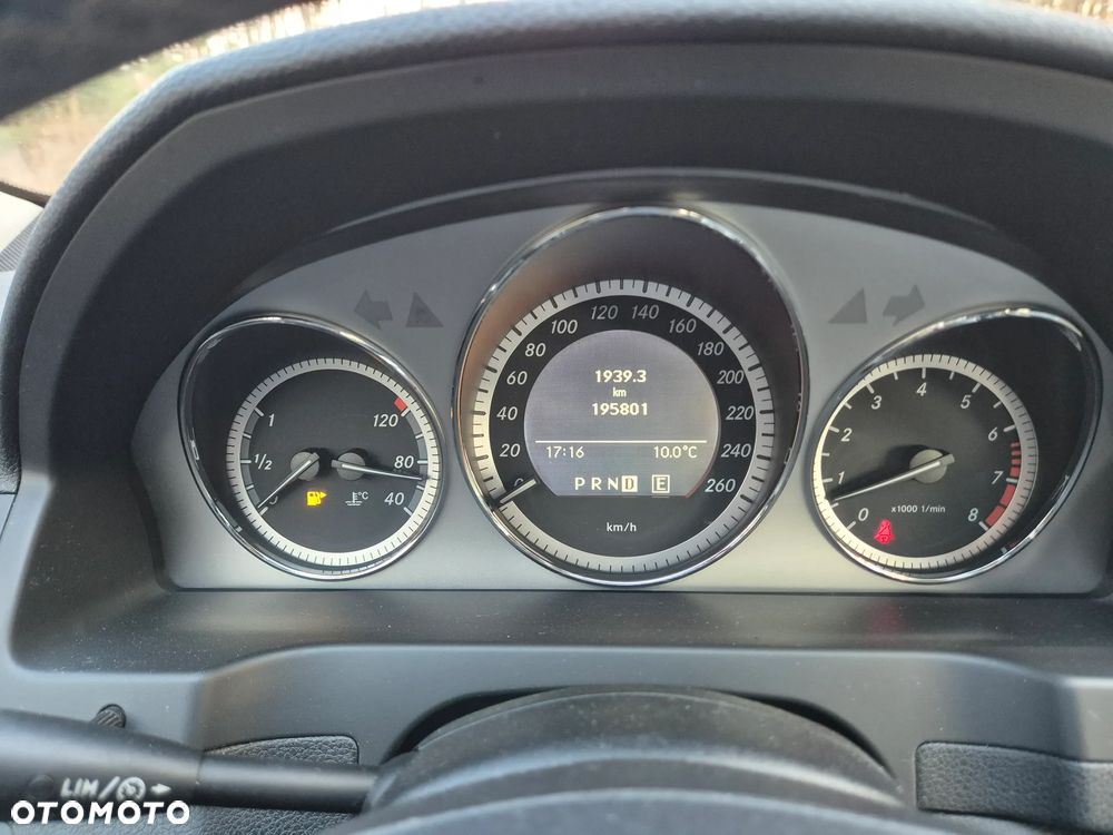 Mercedes-Benz Klasa C - 28