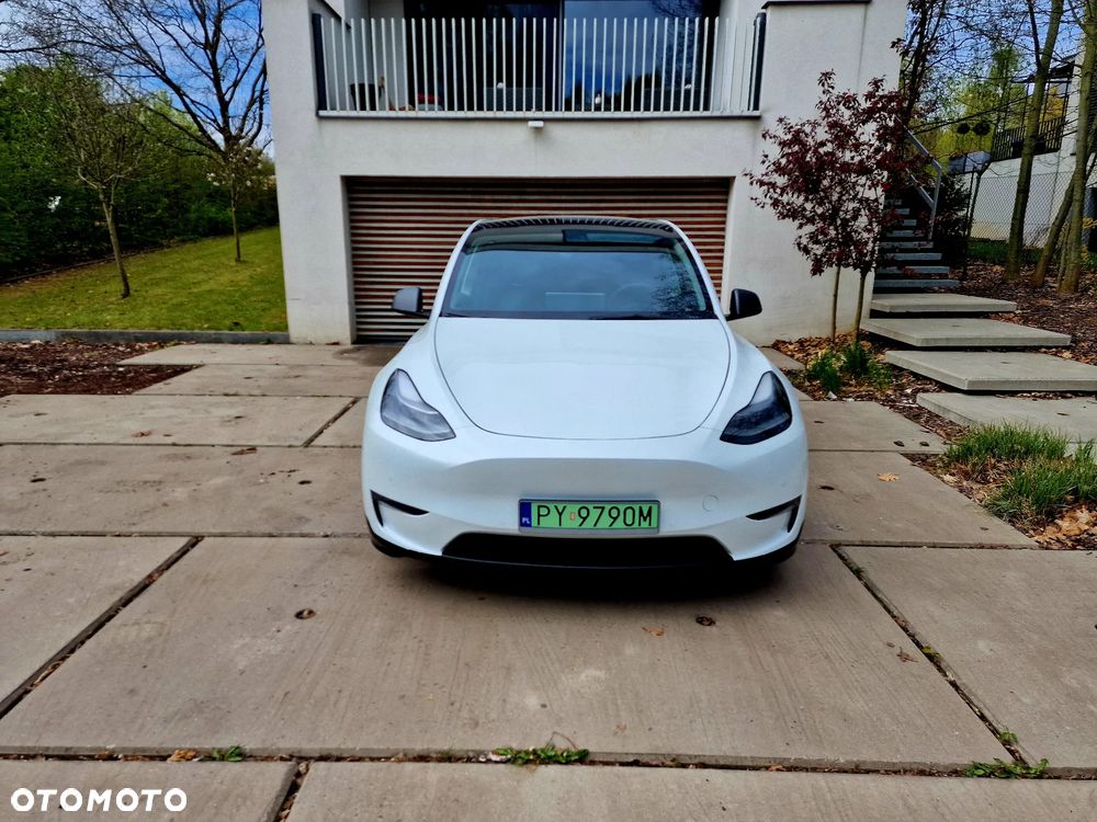Tesla Model Y Long Range AWD - 7
