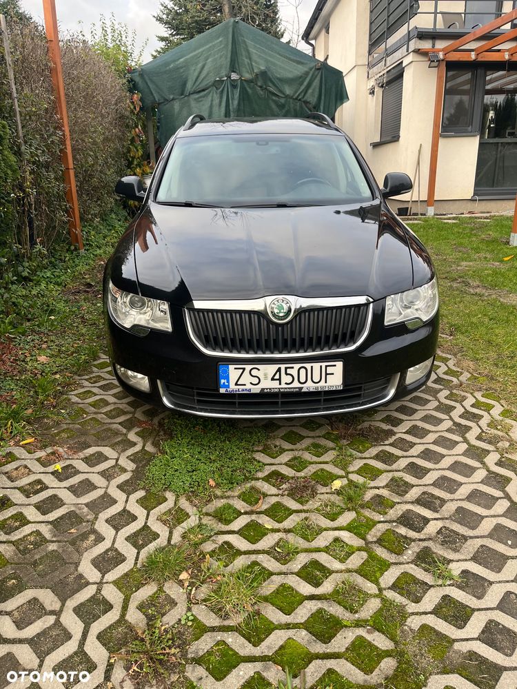 Skoda Superb 2.0 TDI Comfort DSG - 2