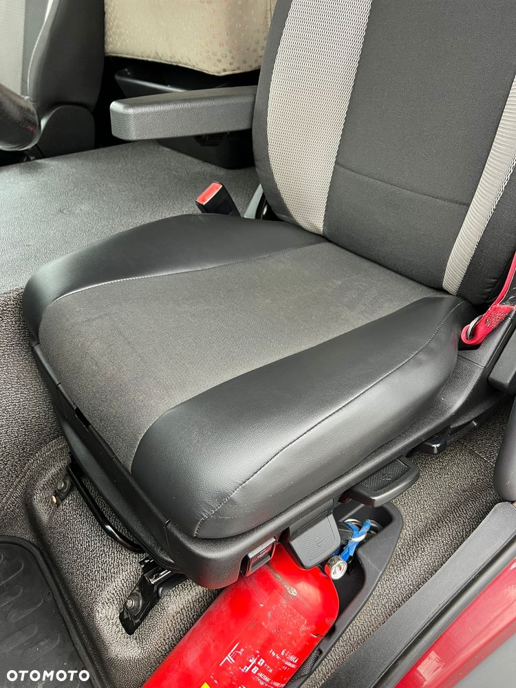 Renault D18 250 DTI 18T CHŁODNIA+WINDA - 16