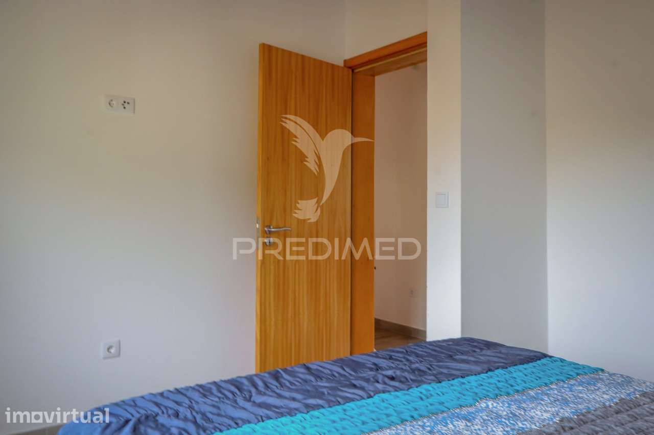 Bloco de 4 Apartamentos com Terreno de 12.232 m² e Ruína – Excelent... - Grande imagem: 5/25