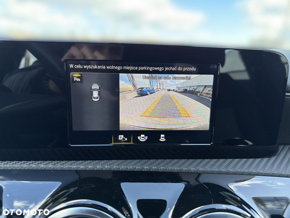 Mercedes-Benz CLA - 21