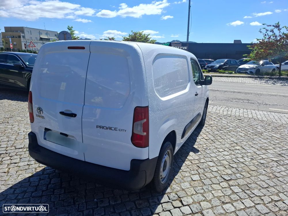 Toyota PROACE CITY 3LUGARES - 9