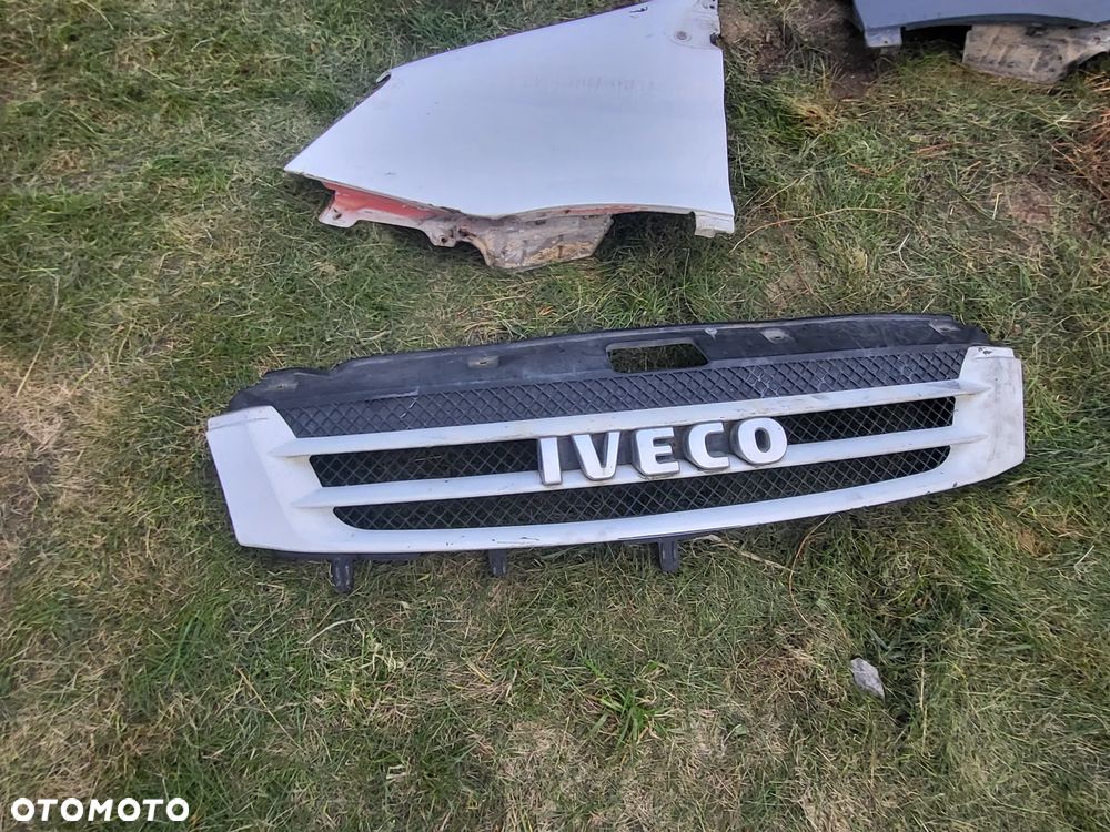 KL Iveco Daily IV 06- 2.3 3.0 Błotnik Atrapa Przewód Lampa Lusterko Zestaw Startowy 504121602 - 2