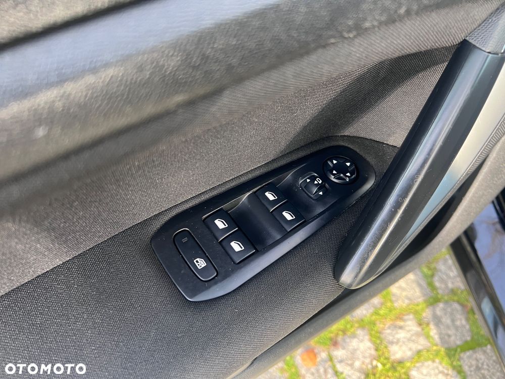 Peugeot 308 1.6 BlueHDi Business Line S&S - 18