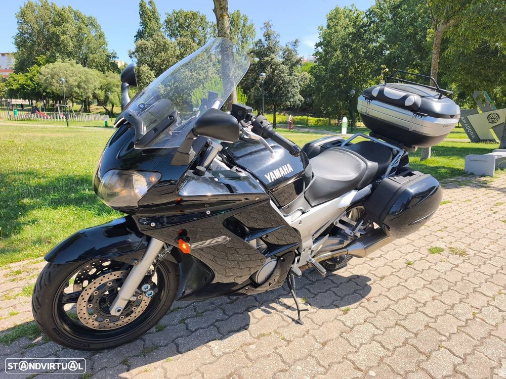 Yamaha FJR 1300 - 2