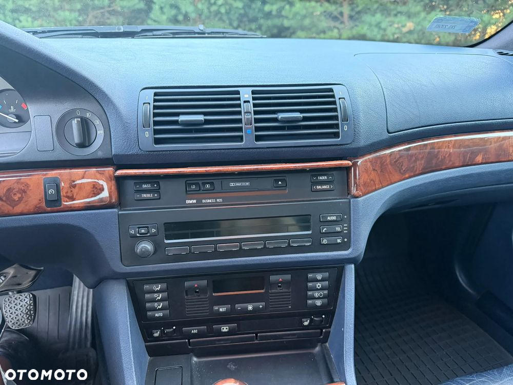 BMW Seria 5 - 10