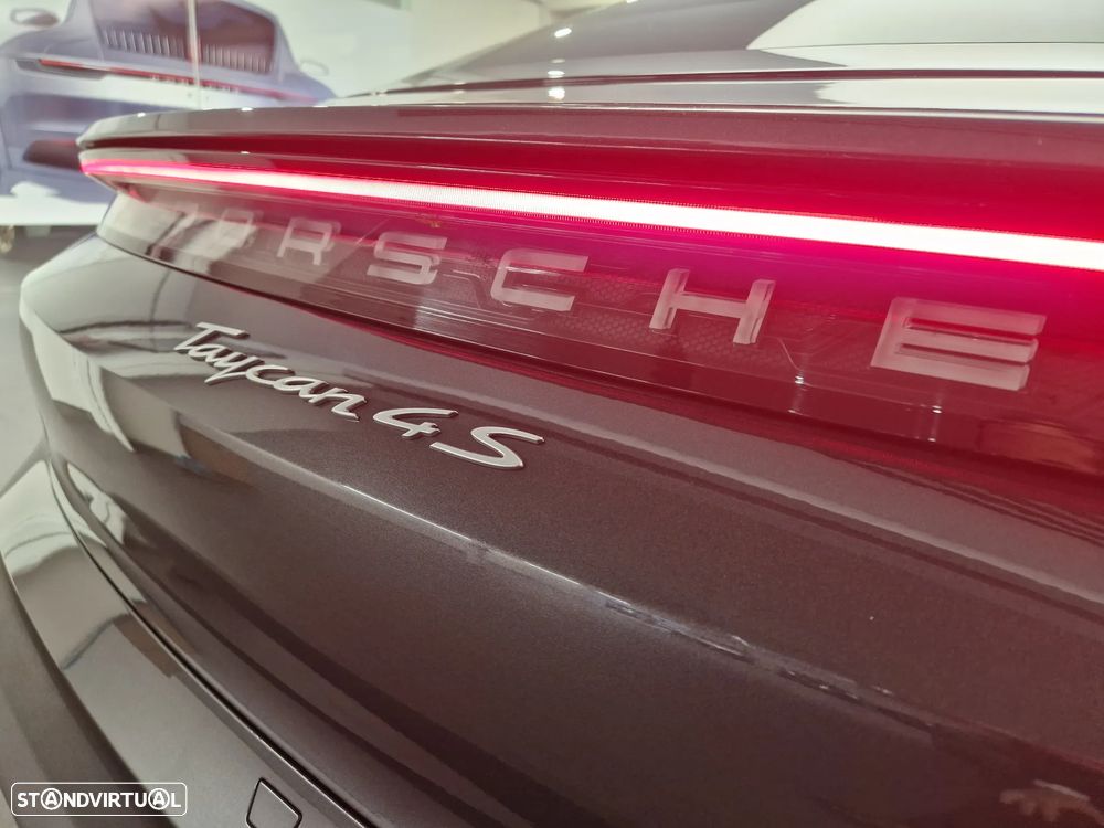 Porsche Taycan 4S - 3