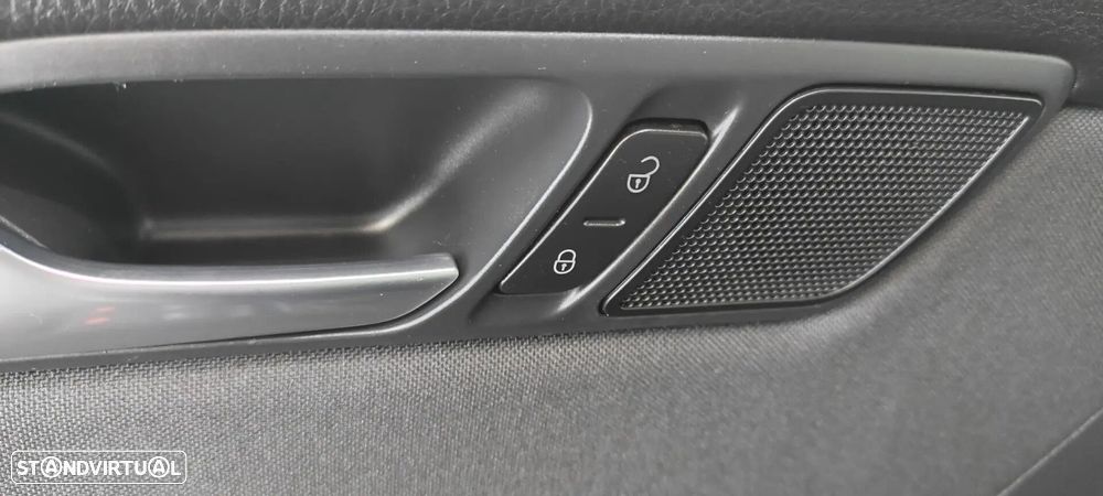 VW Sharan 2.0 TDI Trendline - 47