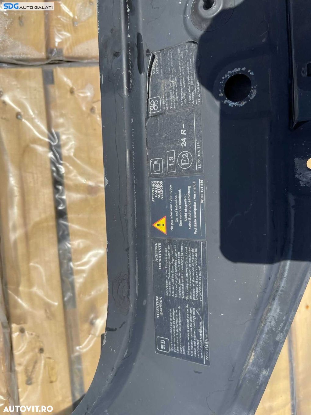 Trager Tragher Panou Frontal Calandru Renault Vel Satis 2001 - 2009 Cod 8200024311 - 4