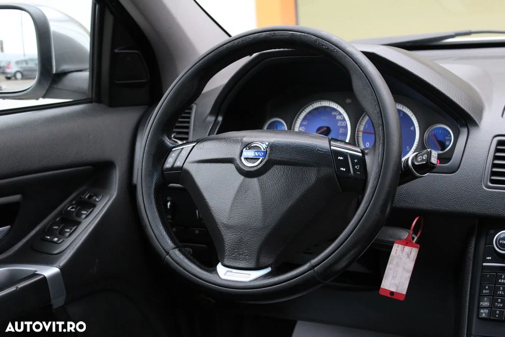 Volvo XC 90 D5 AWD Rdesign - 18