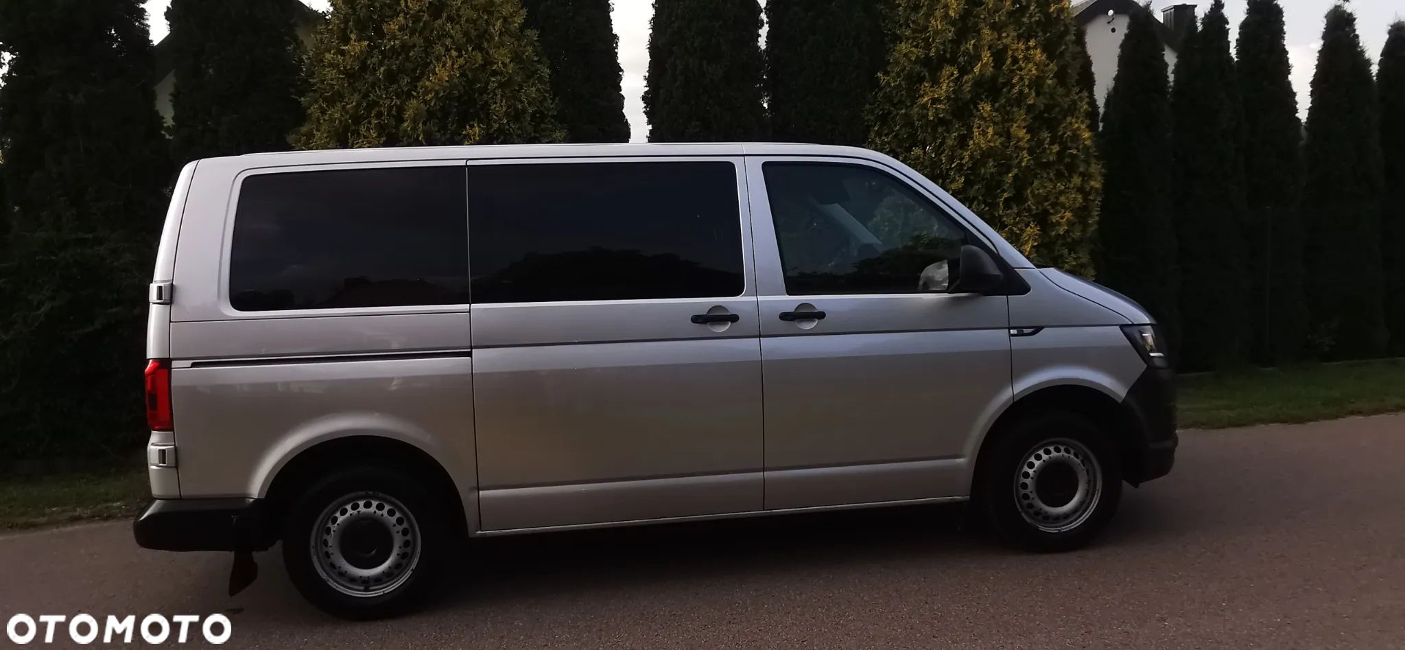 Volkswagen Transporter - 1