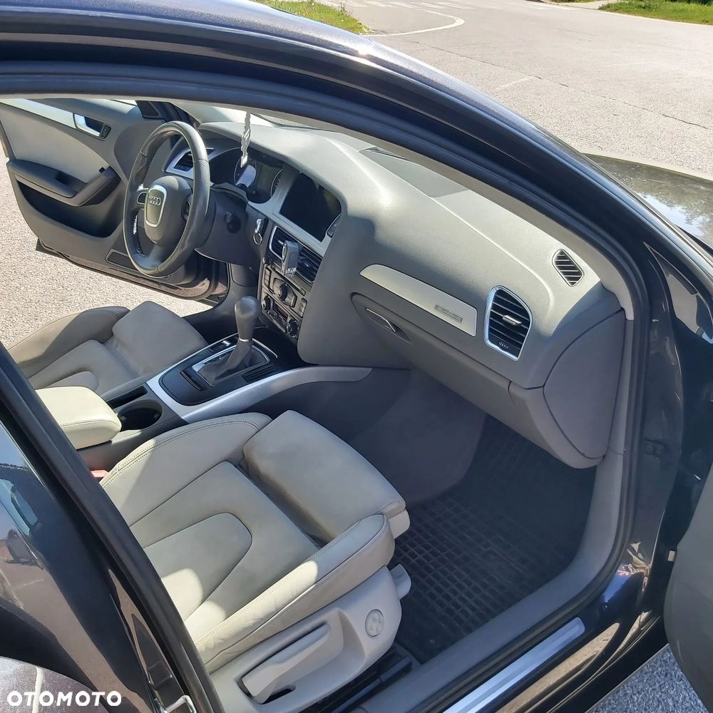 Audi A4 Avant 2.0 TFSI Quattro S tronic - 12