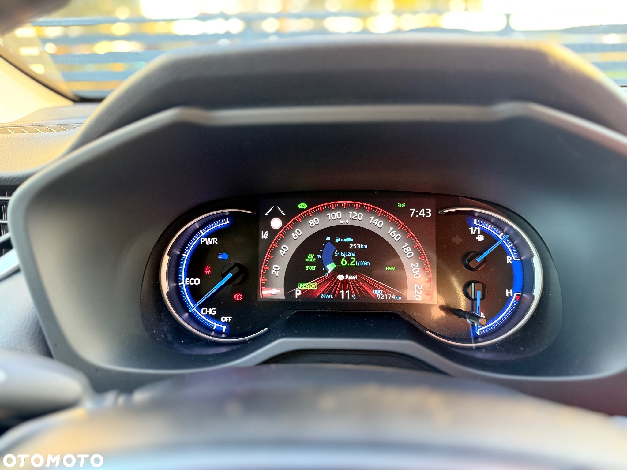 Toyota RAV4 2.5 Hybrid Executive 4x4 - 23
