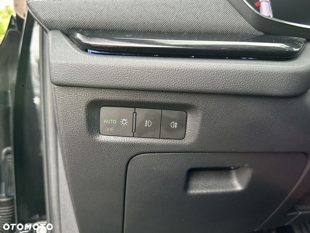 Skoda Octavia 2.0 TDI Sportline DSG - 30