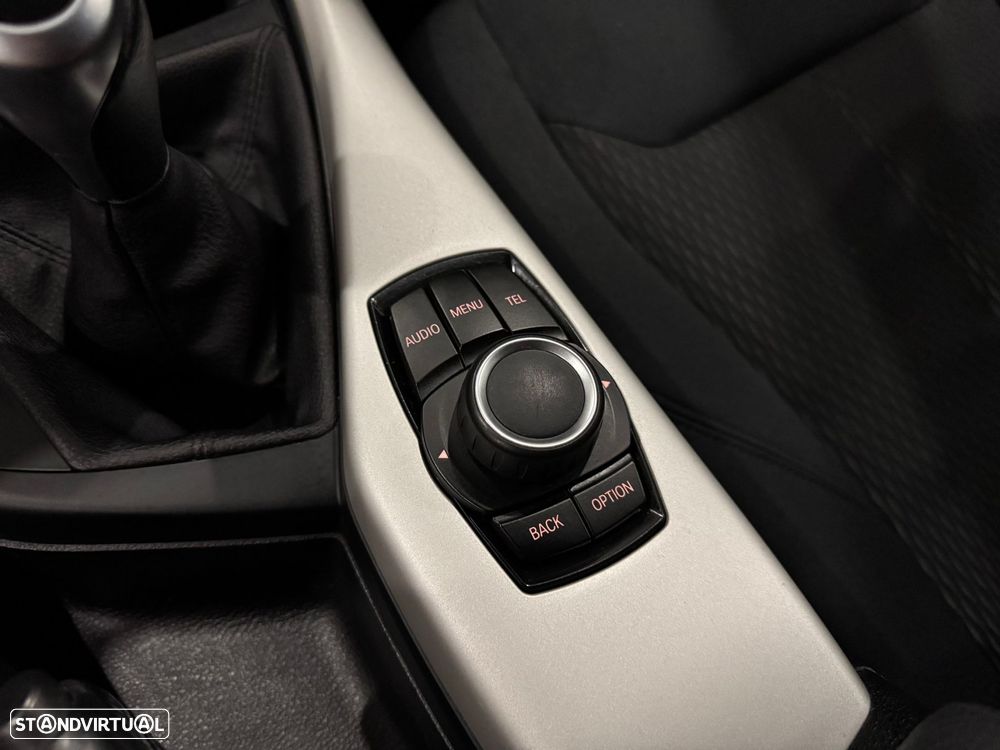 BMW 116 d Advantage - 42